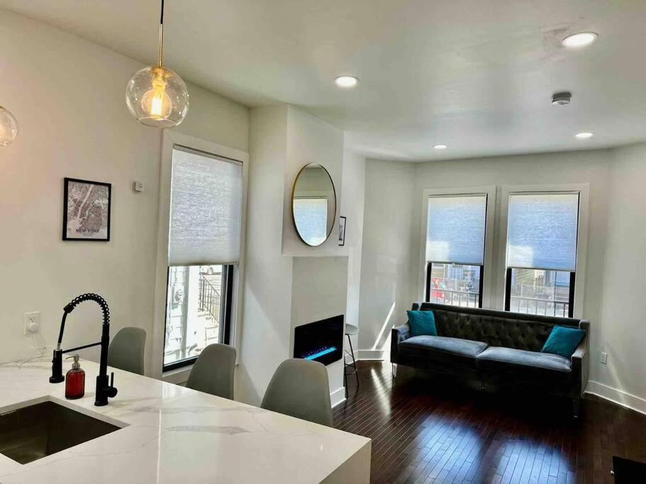 Апартаменты Secret Escape 20 Min From Nyc N 1 Джерси-Сити Экстерьер фото