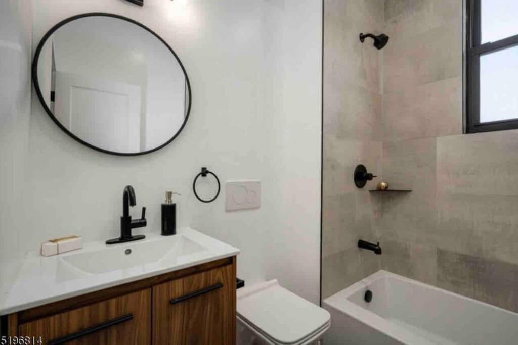 Апартаменты Secret Escape 20 Min From Nyc N 1 Джерси-Сити Экстерьер фото